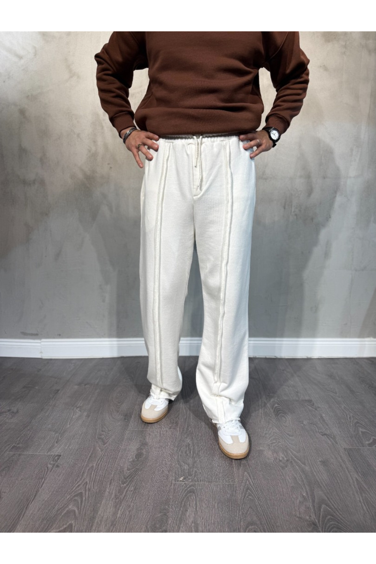 Şerit Detaylı Baggy eşofman Şerit Detaylı Baggy eşofman