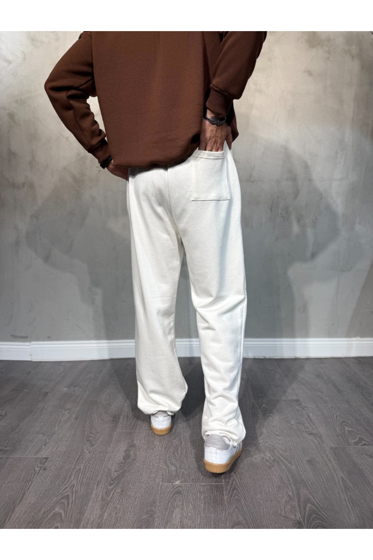 Şerit Detaylı Baggy eşofman Şerit Detaylı Baggy eşofman