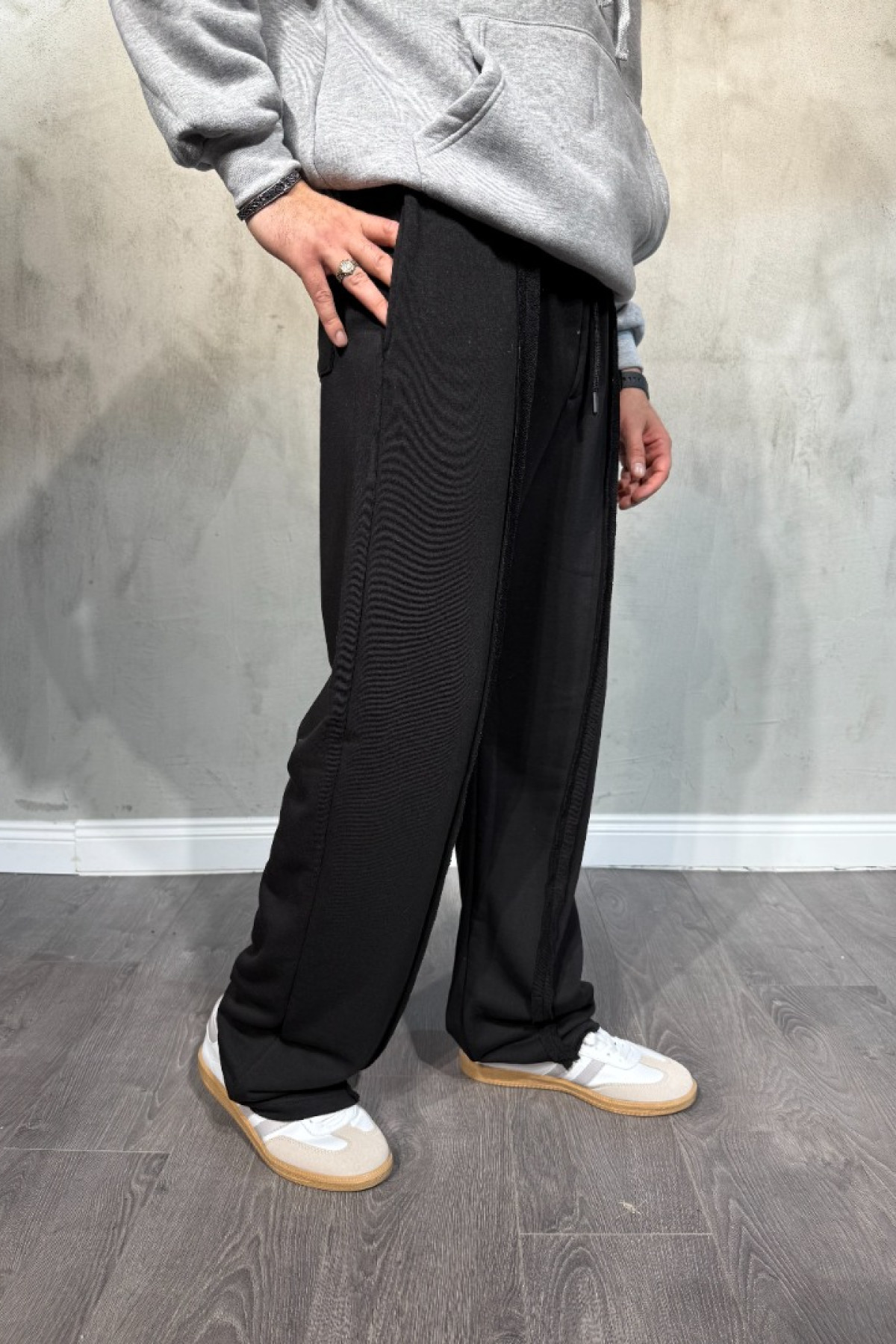 Şerit Detaylı Baggy Eşofman