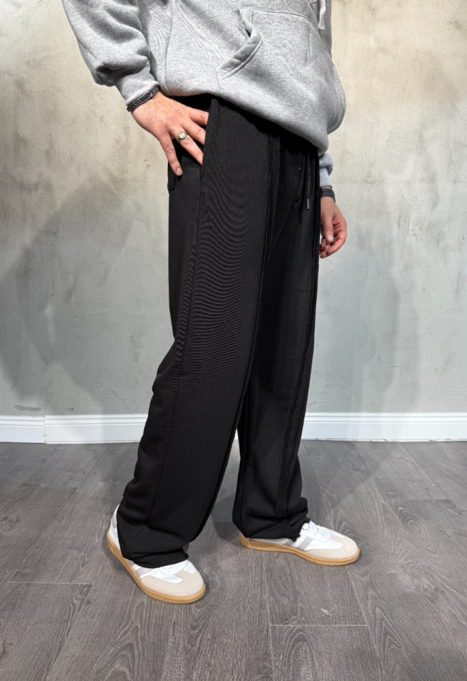 Şerit Detaylı Baggy Eşofman