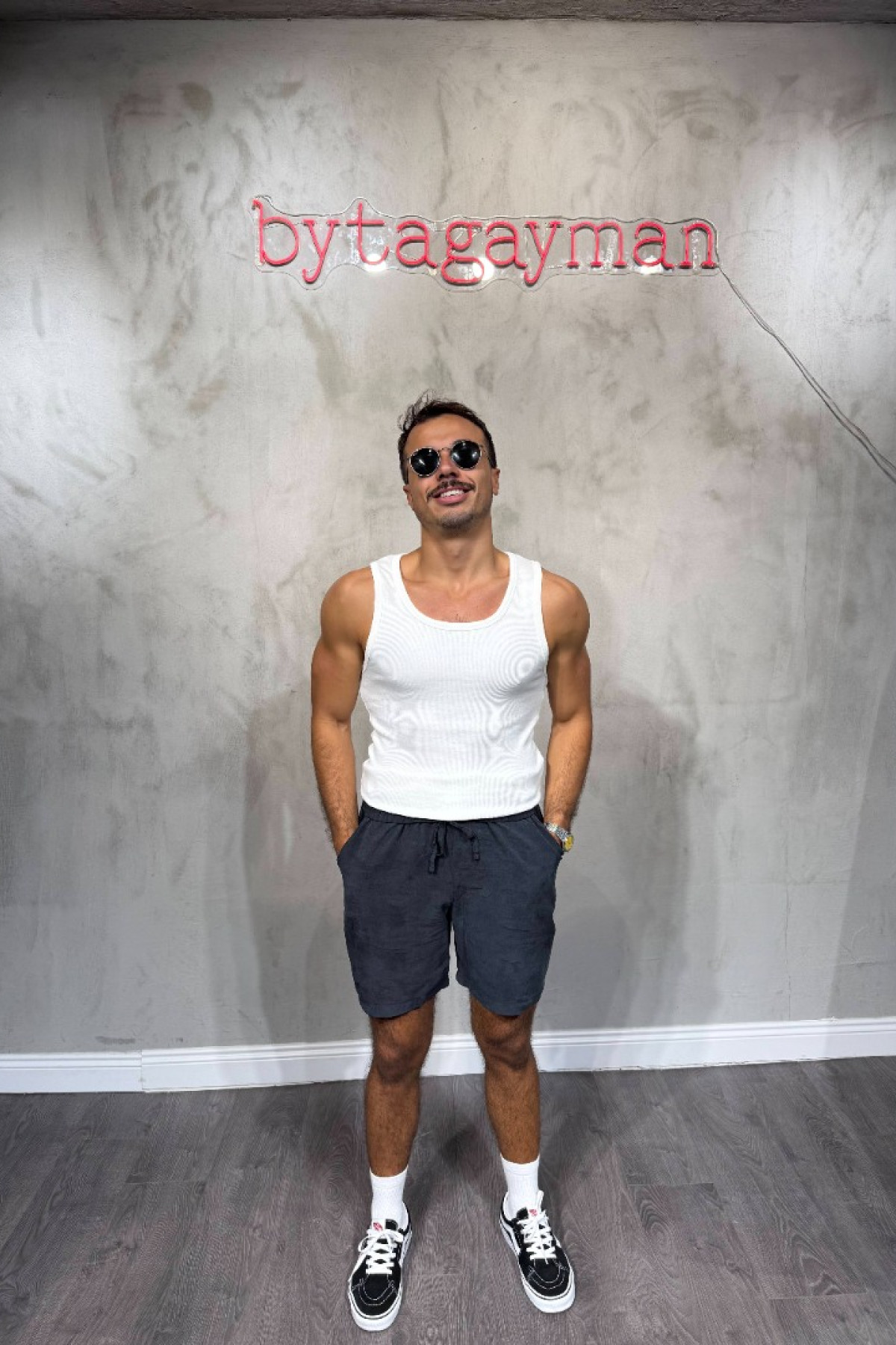 Beyaz Atlet