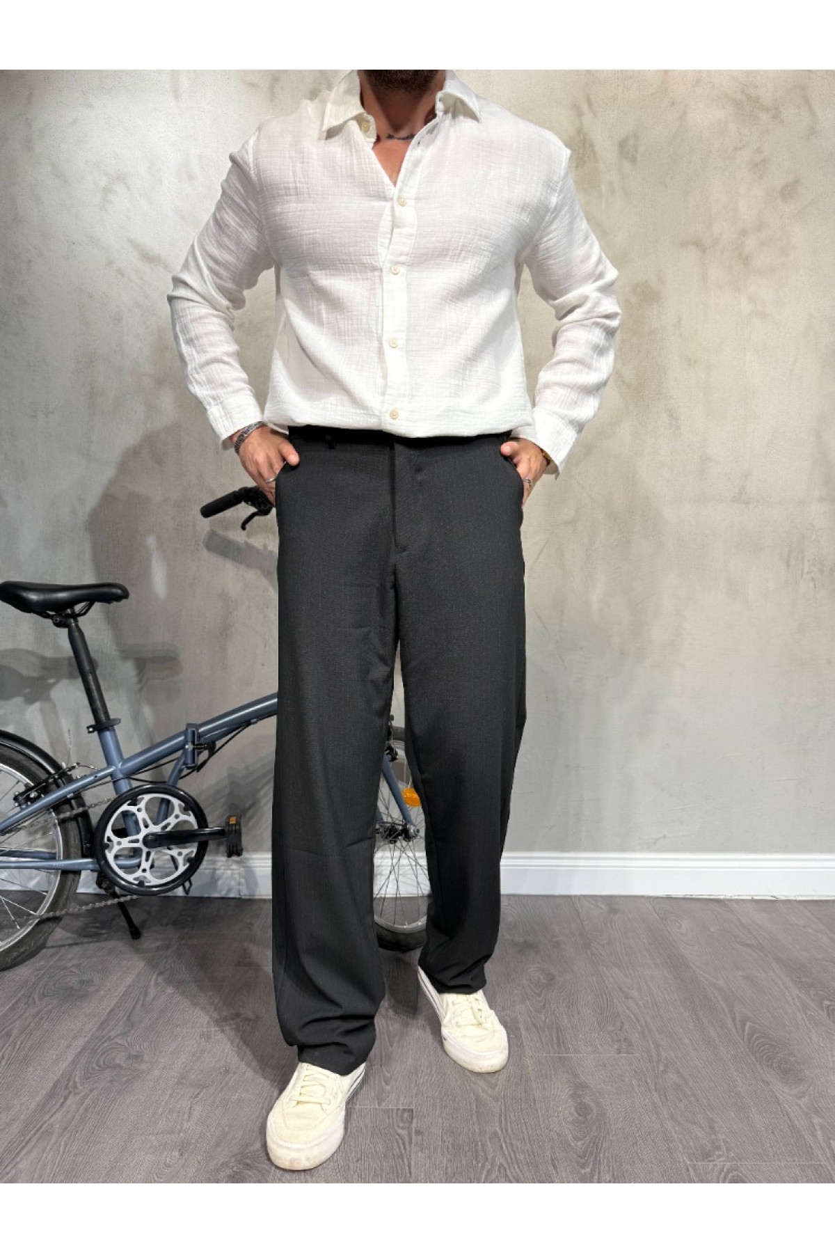 Çizgi Detaylı Kumaş Pantolon