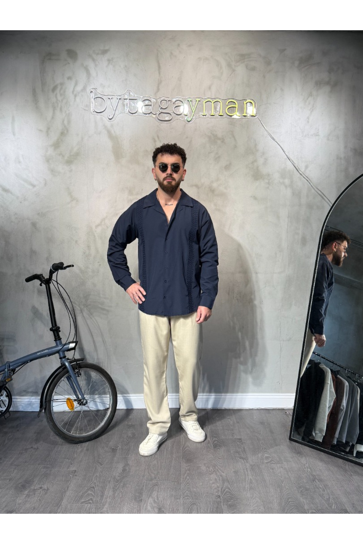 Oversize Nakışlı Laci Gömlek Oversize Nakışlı Laci Gömlek