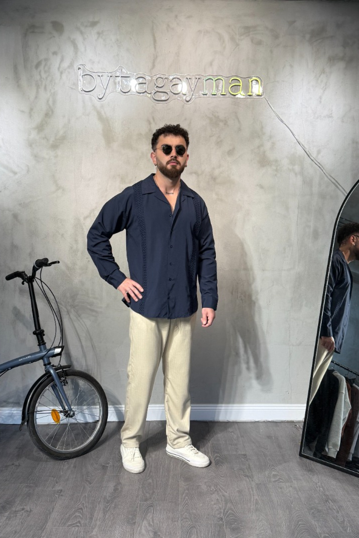 Oversize Nakışlı Laci Gömlek Oversize Nakışlı Laci Gömlek