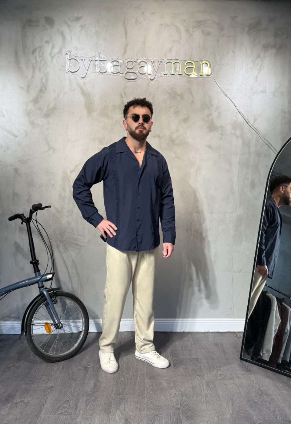 Oversize Nakışlı Laci Gömlek Oversize Nakışlı Laci Gömlek