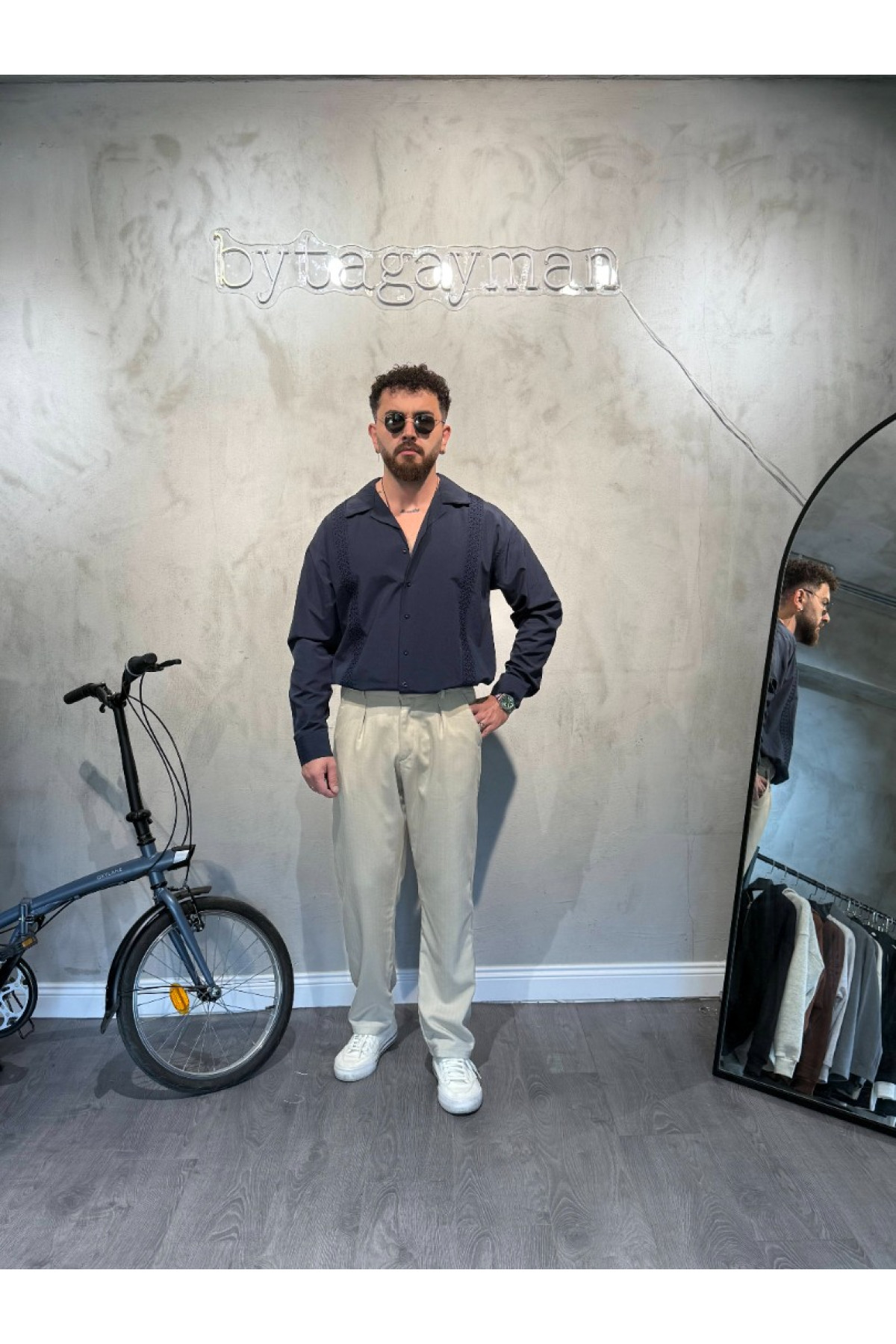 Oversize Nakışlı Laci Gömlek Oversize Nakışlı Laci Gömlek