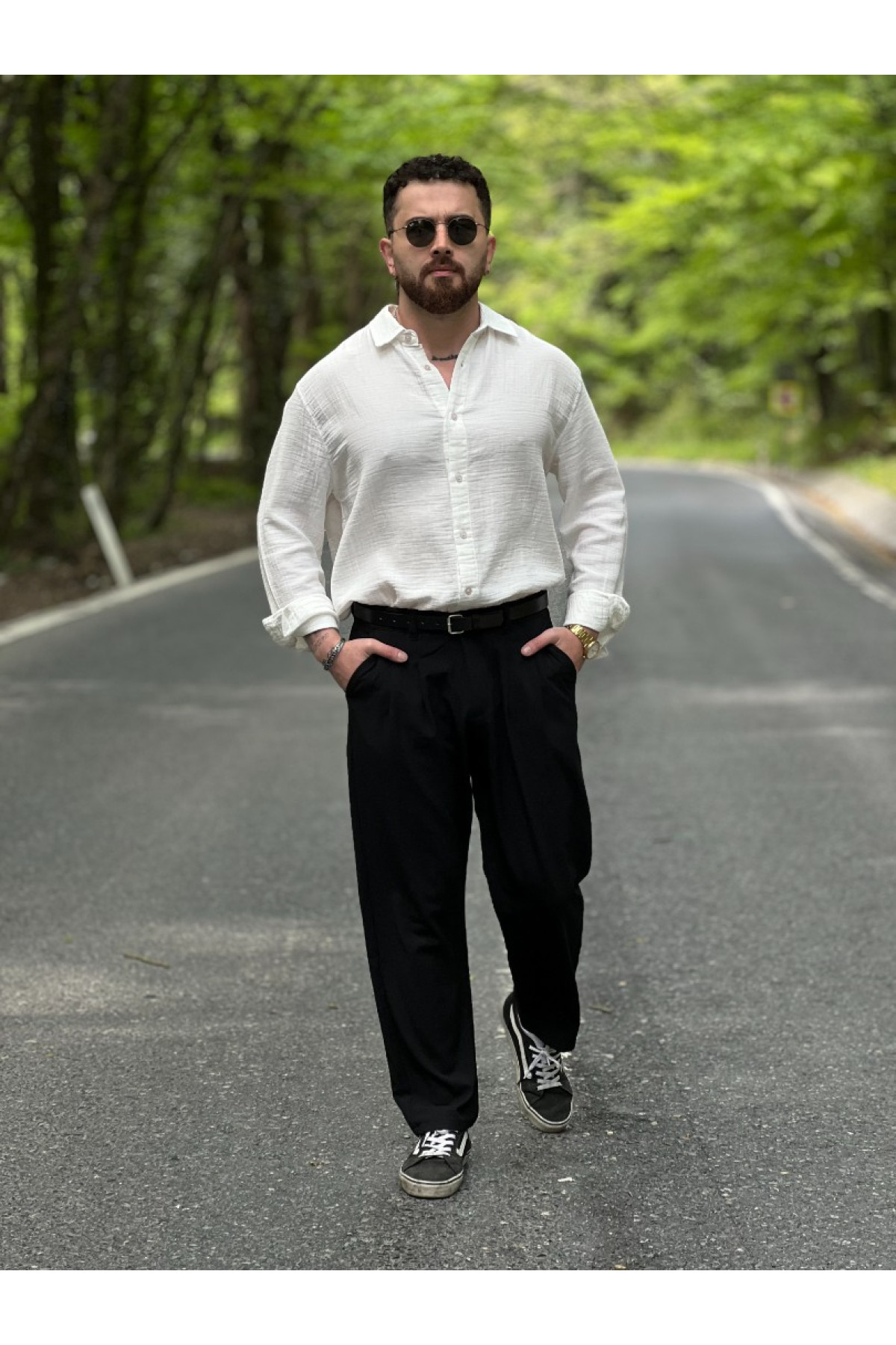 Yarım Oversize Beyaz Müslin Kumaş Gömlek Yarım Oversize Beyaz Müslin Kumaş Gömlek