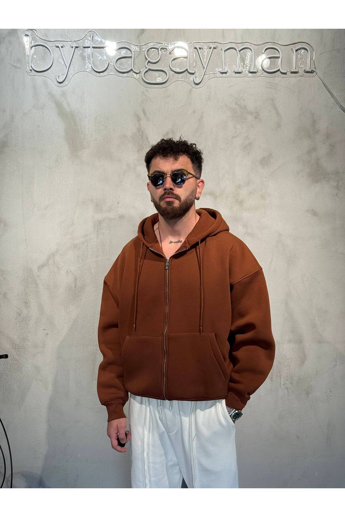 Fermuarlı Kapüşonlu Sweatshirt