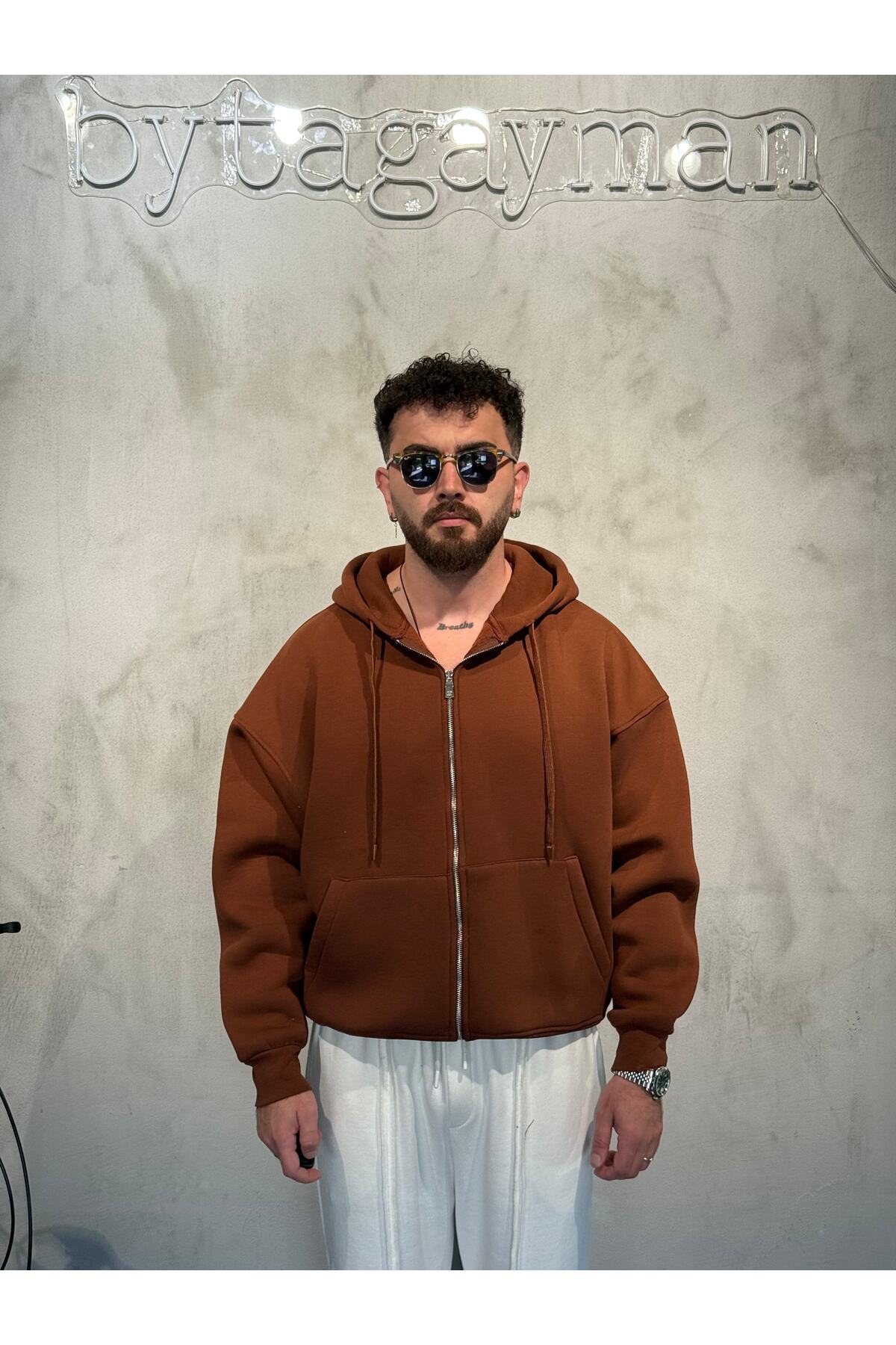 Fermuarlı Kapüşonlu Sweatshirt