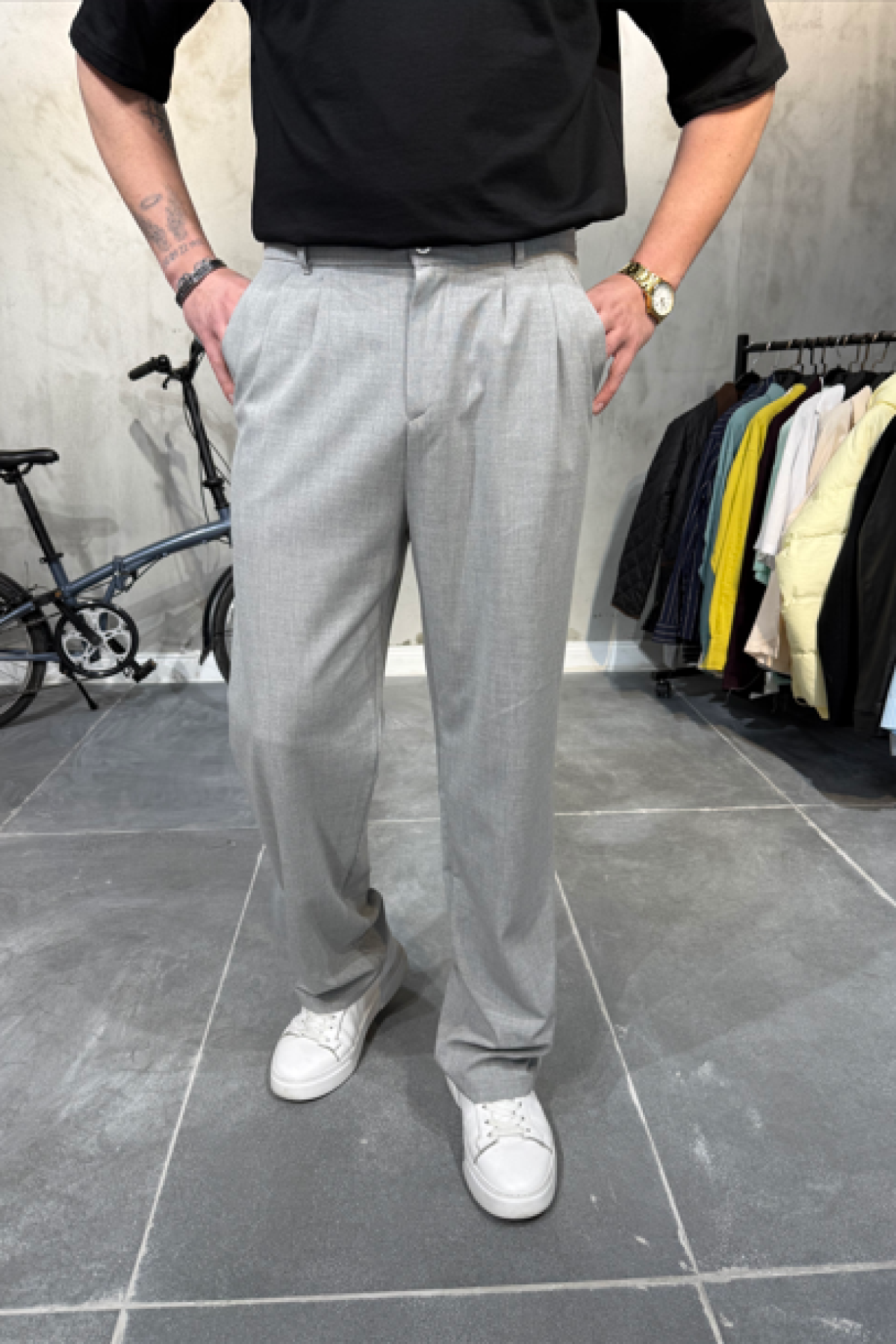 Pileli Kumaş Gri Pantolon