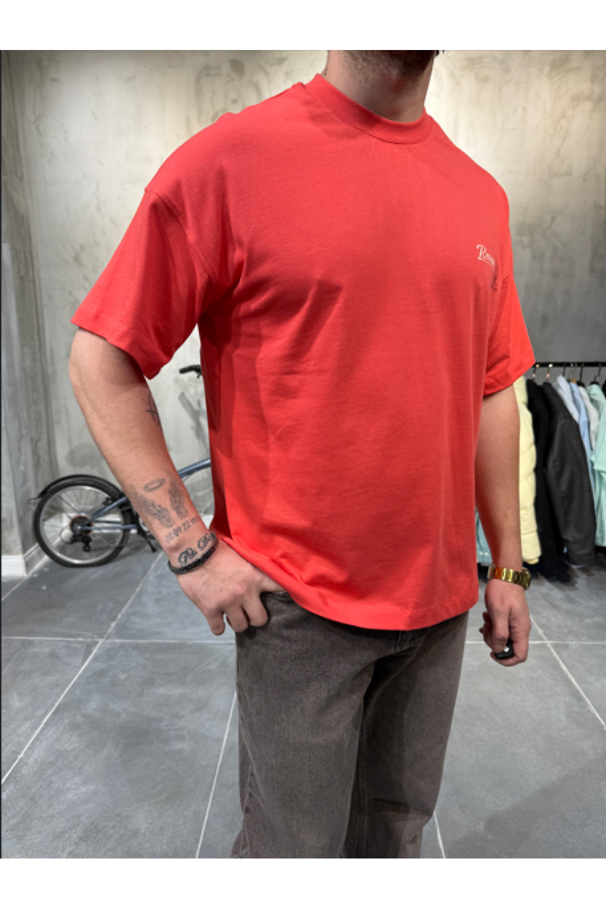 Nakış Ve Baskılı Mercan T-Shirt Nakış Ve Baskılı Mercan T-Shirt