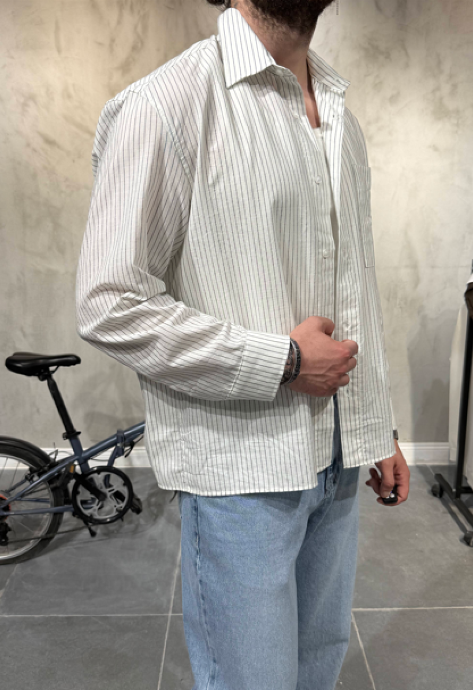 Cep Nakışlı Gri Oversize Gömlek Cep Nakışlı Gri Oversize Gömlek